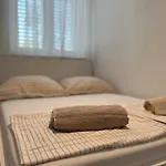 Neue Familienwohnung Meerblick - Klima & Parkplatz Appartamento Makarska