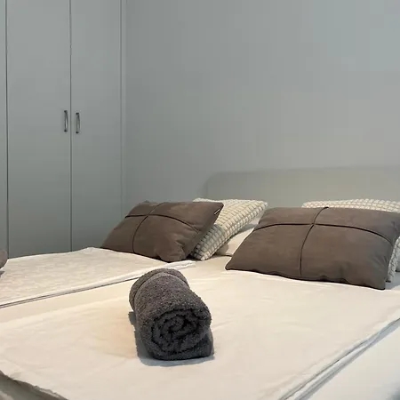 Neue Familienwohnung Meerblick - Klima & Parkplatz Макарска