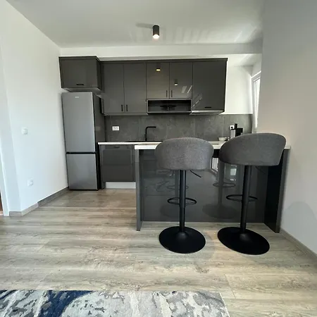 Διαμέρισμα Neue Familienwohnung Meerblick - Klima & Parkplatz Μακάρσκα