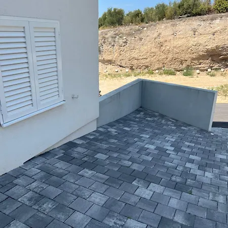 Διαμέρισμα Neue Familienwohnung Meerblick - Klima & Parkplatz Μακάρσκα