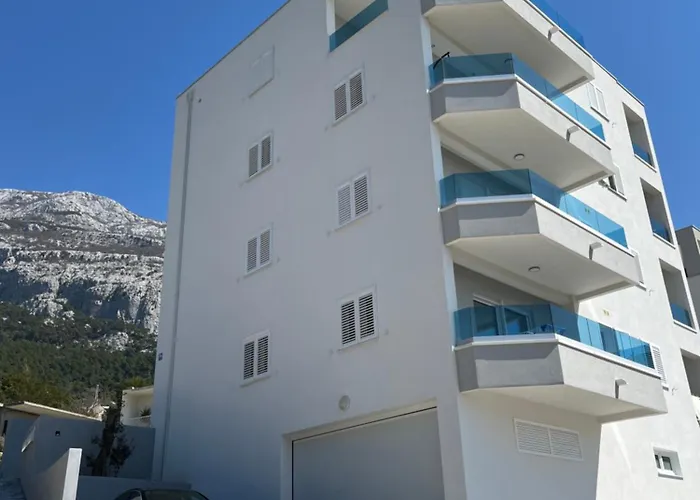 Neue Familienwohnung Meerblick - Klima & Parkplatz Макарска