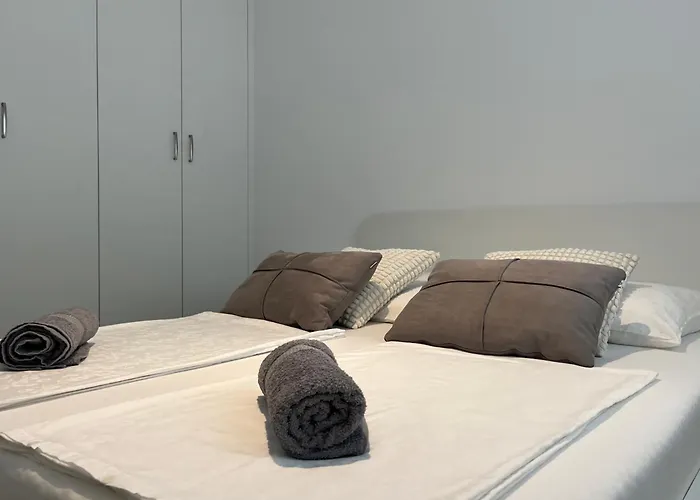 Neue Familienwohnung Meerblick - Klima & Parkplatz Макарска